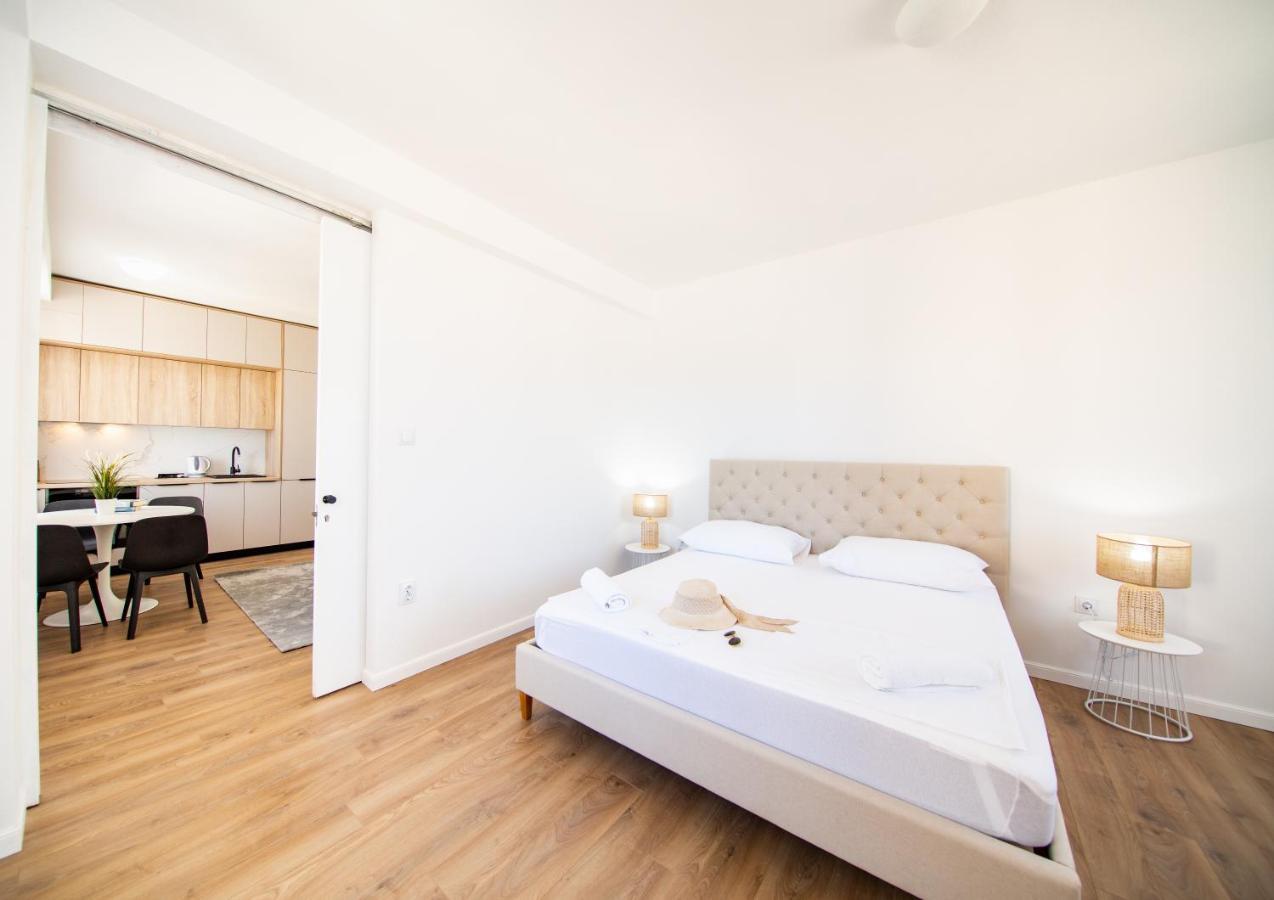 Central Seaside Residence Vis Bagian luar foto