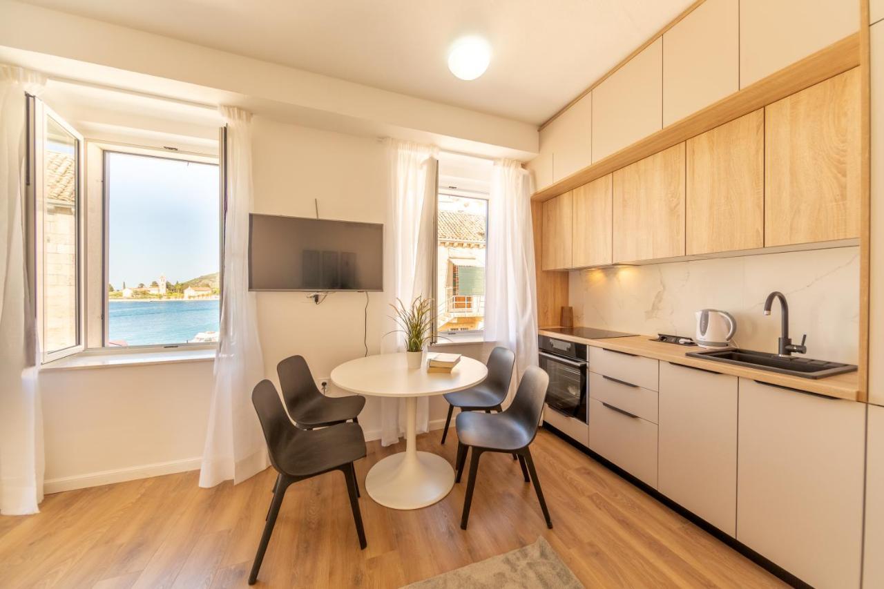 Central Seaside Residence Vis Bagian luar foto
